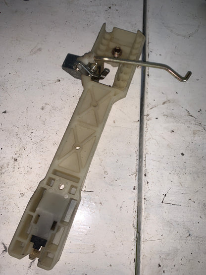 Base Manilla Externa Kia Sportage 2006 2012