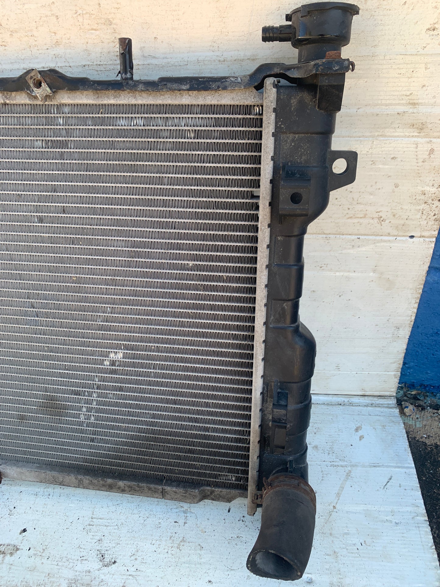 Radiador Dodge Grand Caravan Town & Country 2001 2004