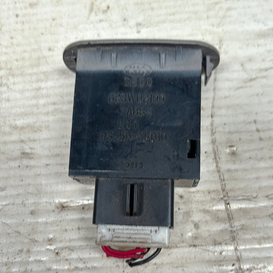 Boton Compuerta Maleta Kia Sorento 2004 2008
