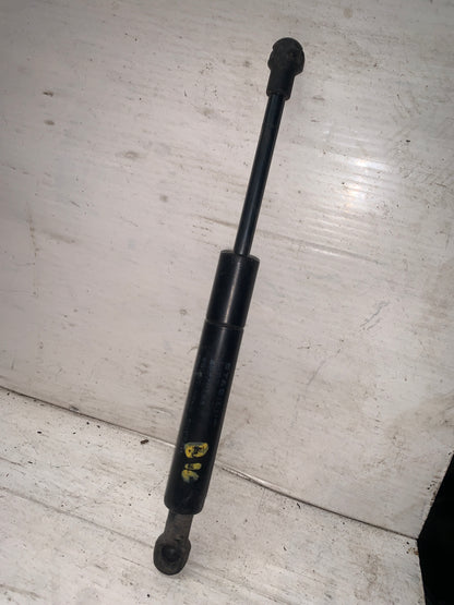 Gato Amortiguador Maleta Nissan Sentra B16