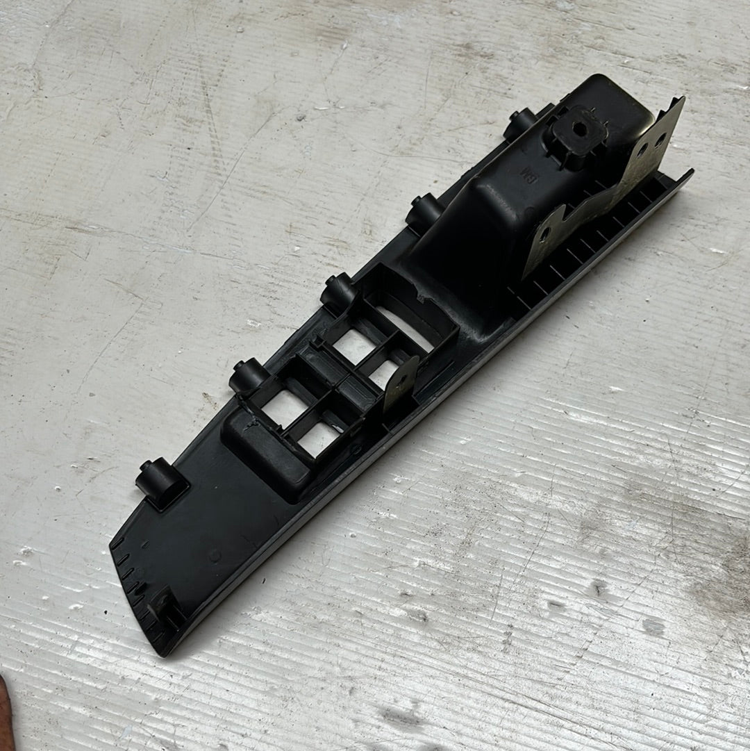 Embellecedor Mando Vidrio Chevrolet Cruze