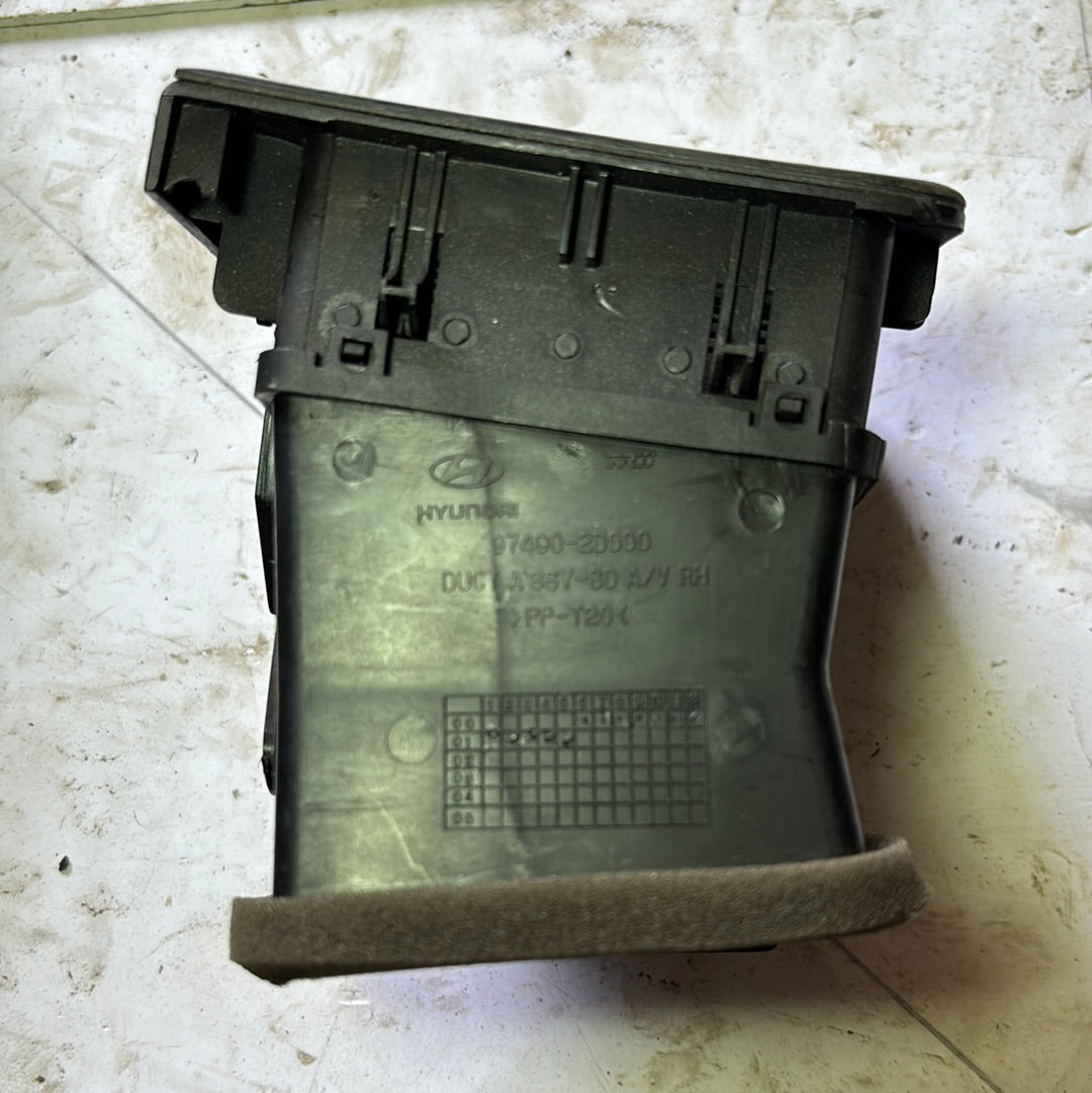 Rejilla Aire Co-Piloto Hyundai Elantra 2000 2006