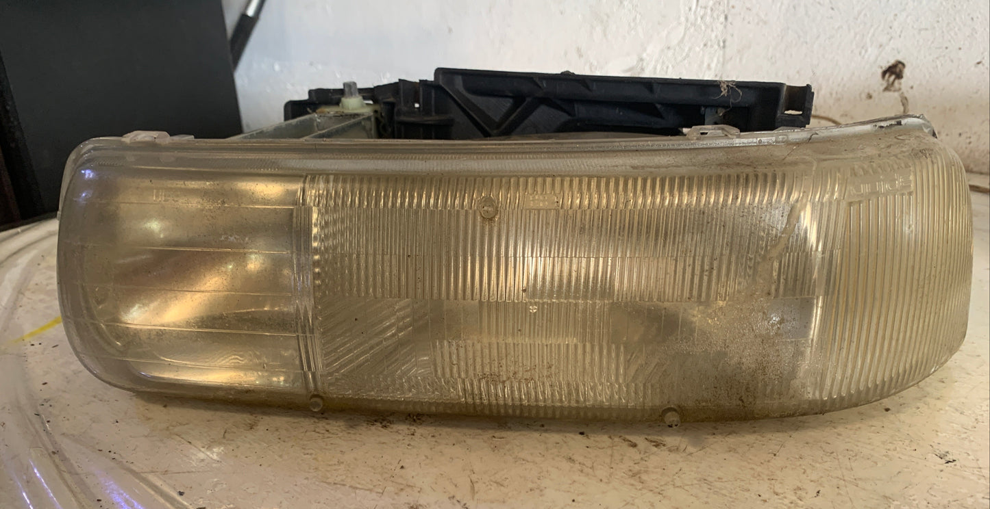 Faro Delantero Chevrolet Silverado Cheyenne 1998 2002