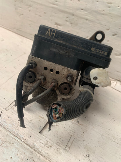 Módulo ABS Freno Toyota Yaris Sport Belta 2006 2012