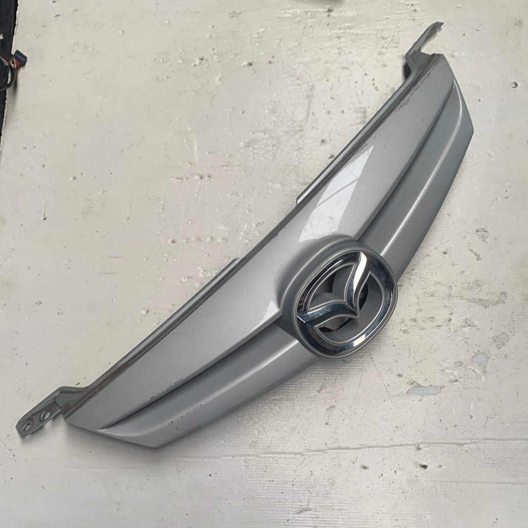 Parrilla Frontal Mazda6 2004 2006