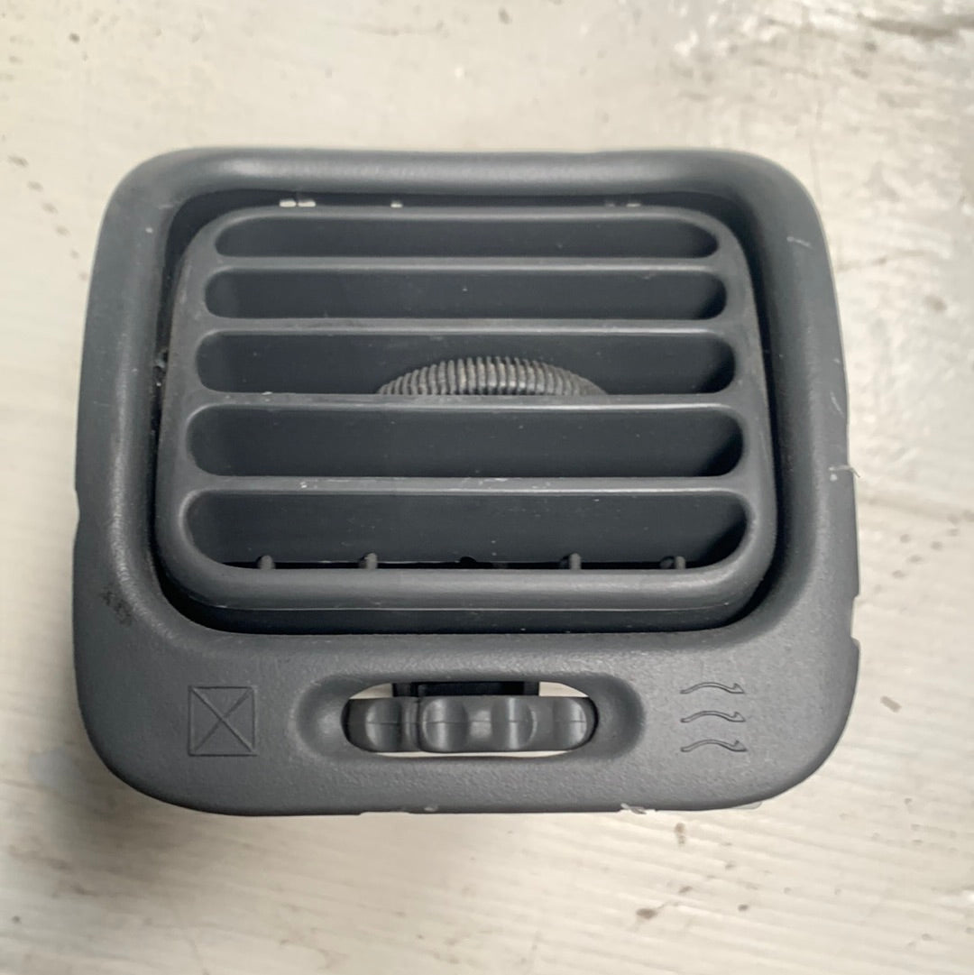 Rejilla Aire Chevrolet Tracker