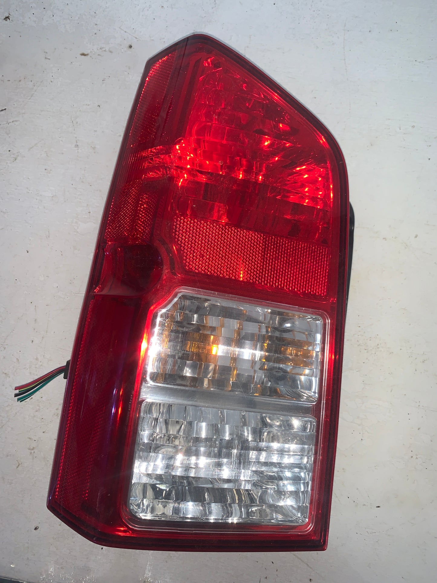 Stop Nissan Pathfinder 2005 2008