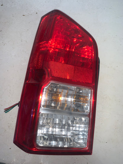 Stop Nissan Pathfinder 2005 2008