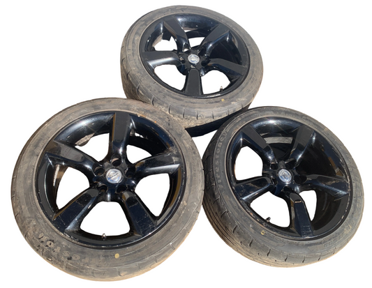 Rines Decorativo Nissan 350Z 18"