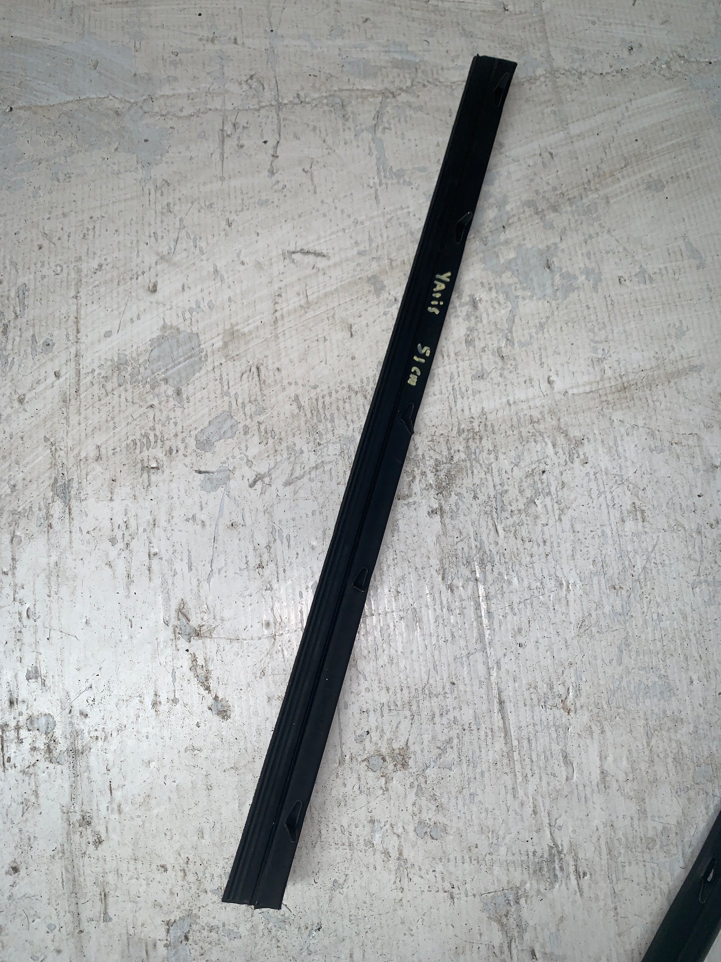 Cepillo Lamevidrio Interno Toyota Yaris [4ptas] 2006 2010