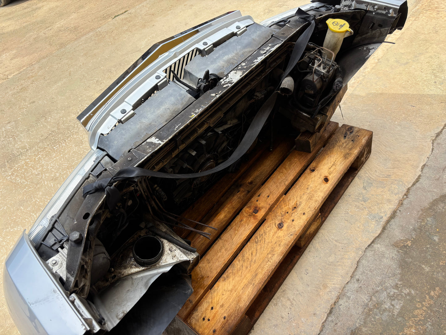 Clip Chrysler 300 2005 2007