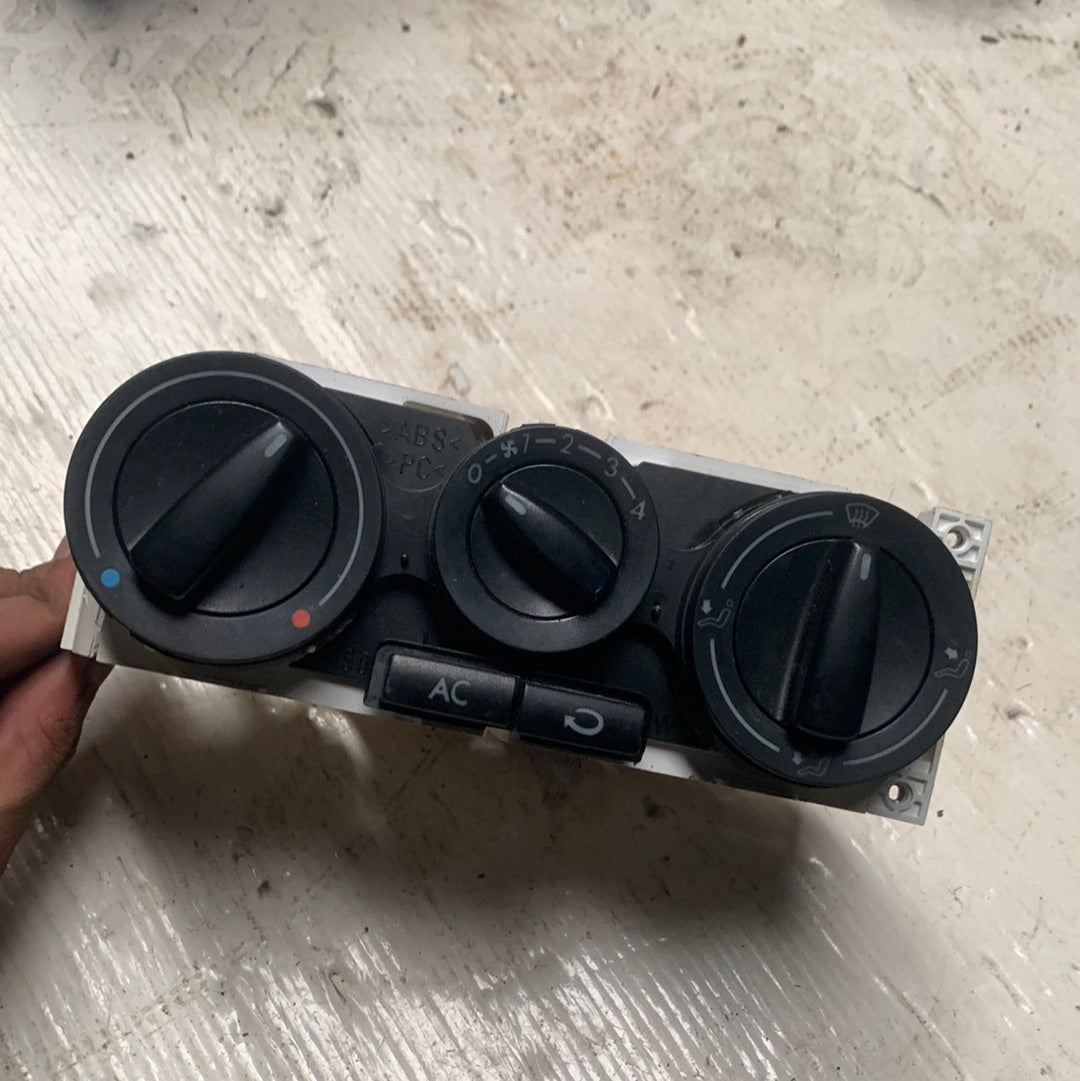 Mando Aire Acondicionado Volkswagen Bora