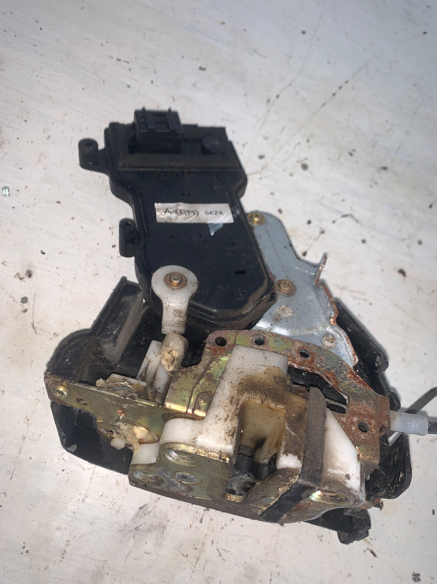 Cerradura Puerta Mazda6