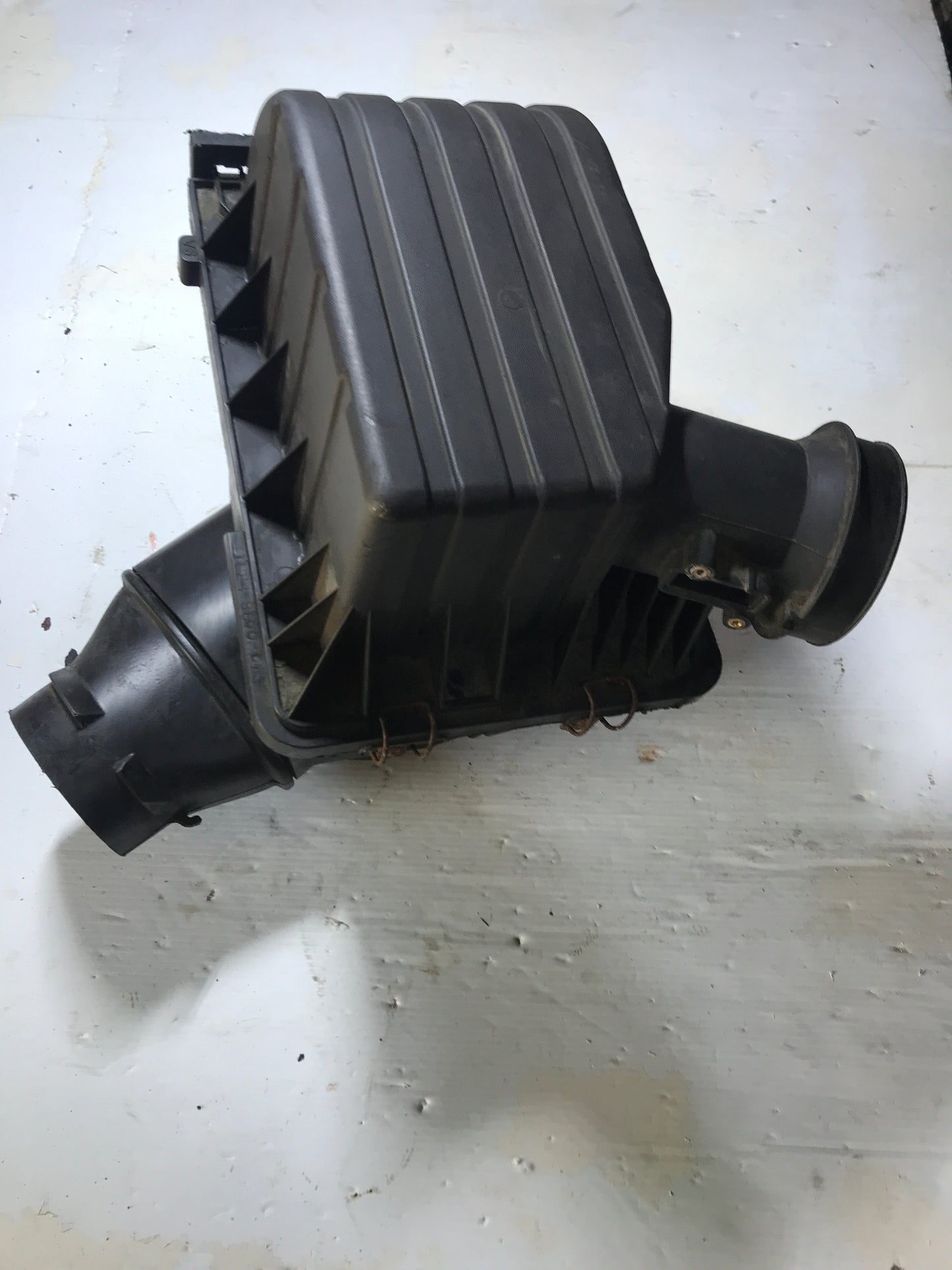 Caja Carcasa Filtro Purificación Aire Ford Explorer 4.0