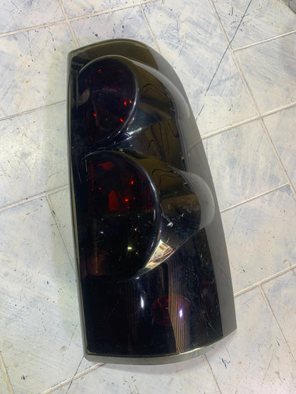 Stop Chevrolet Silverado 2003 2006 Cara De Diabla