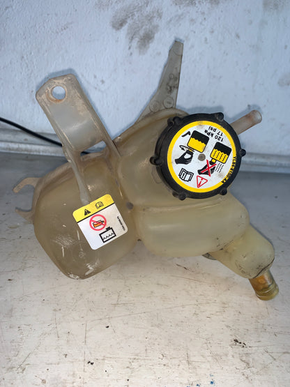 Envase Deposito Agua Radiador Ford Escape 2004 2008