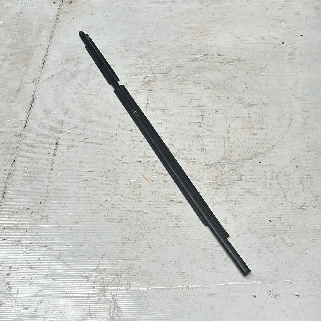 Cepillo Lamevidrio Externo Toyota Yaris 2007 2009 Sport 4 Puertas