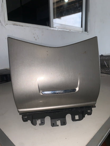 Guantera Frontal Honda Accord  2003 2005