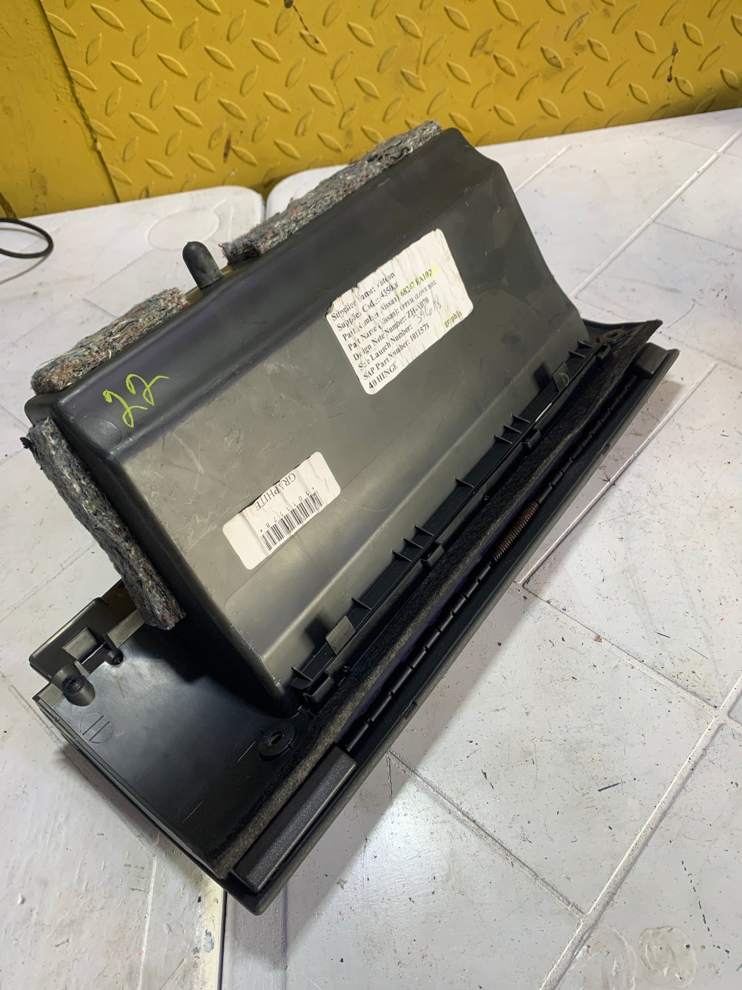 Guantera Tablero Nissan Pathfinder 2001 2006