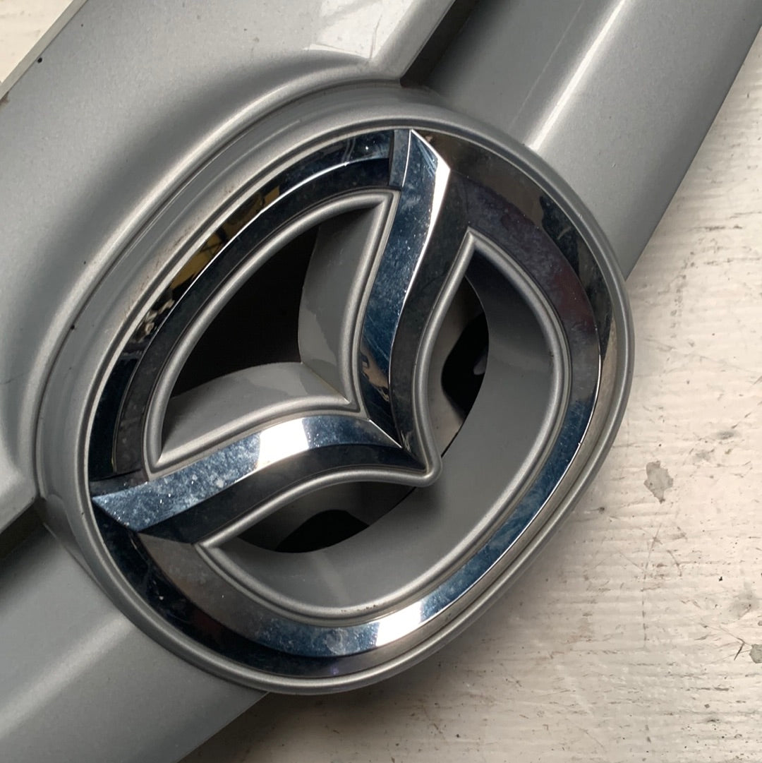 Parrilla Frontal Mazda6 2004 2006