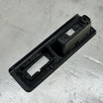 Embellecedor Moldura Mando Vidrio Piloto Co-Piloto Dodge Caliber 2007 2012