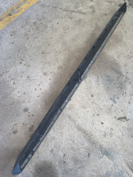 Embellecedor Compuerta Chevrolet Avalanche 2004 2008