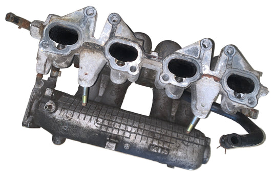 Camarin Nissan Almera 1.6 1.8