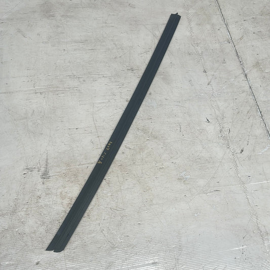 Cepillo Lamevidrio Interno [4ptas] Yaris 2000 2005