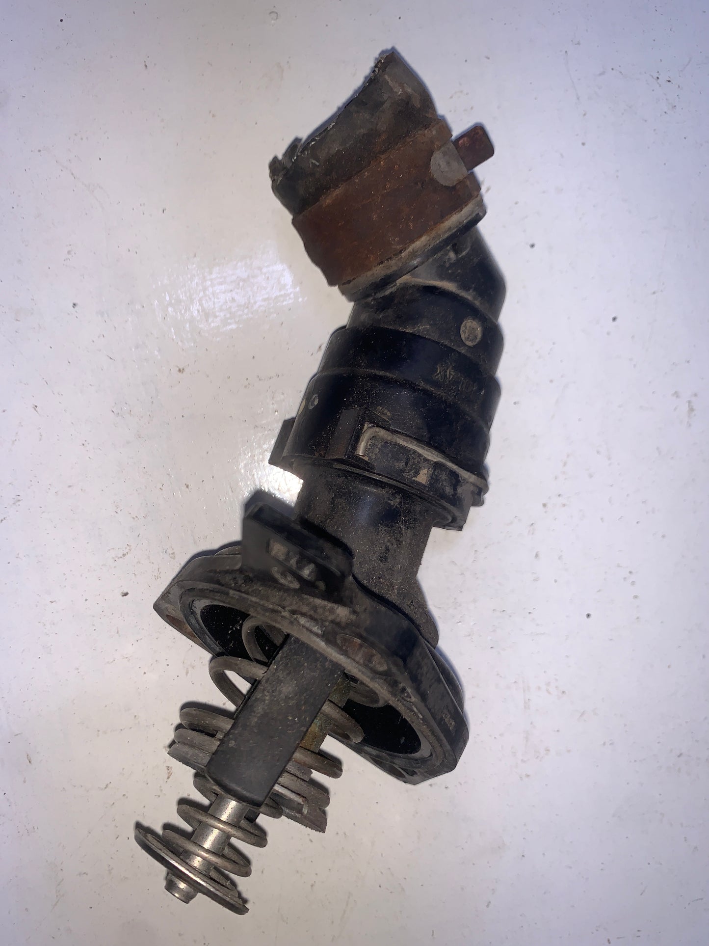 Toma de Agua con Termostato Plastica Honda Accord K24Z3 2008 2010