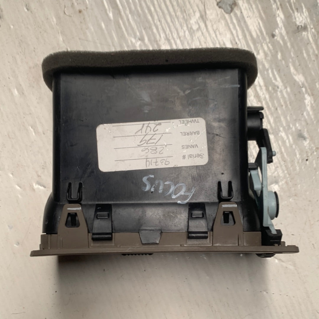 Rejilla Copiloto Aire Ford Focus