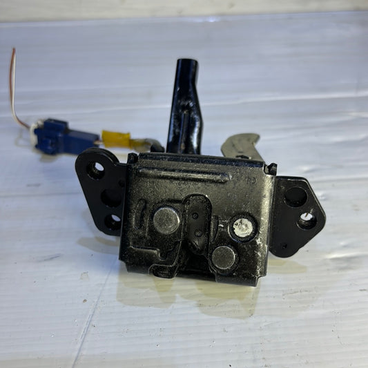 Cerradura De Compuerta Yaris 2006 2010 Sport