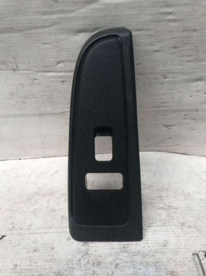 Embellecedor Mando Vidrio Chevrolet Silverado 2003 2006