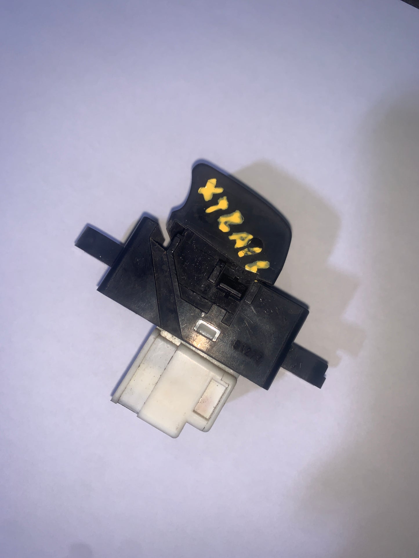 Mando Eleva Vidrio Individual Nissan Xtrail