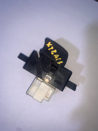 Mando Eleva Vidrio Individual Nissan Xtrail