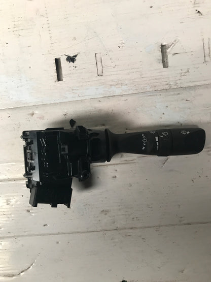 Palanca Limpia Parabrisa Toyota Camry 2012