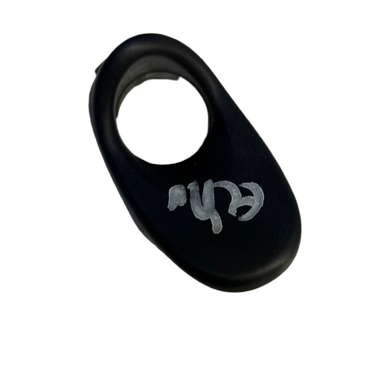 Embellecedor Compuerta Toyota Yaris 2000 2005