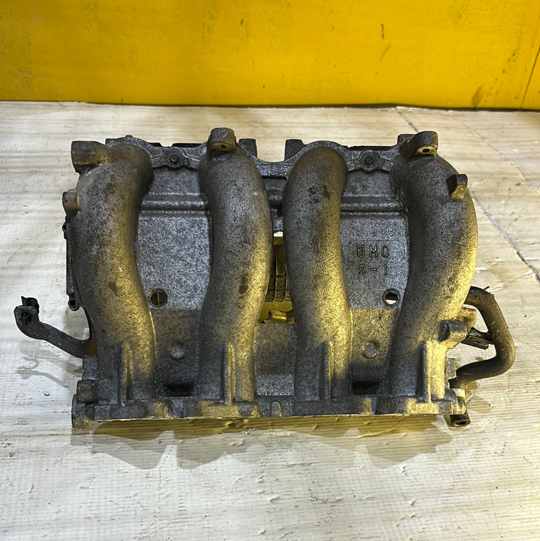 Camarin Nissan Almera 1.6 1.8