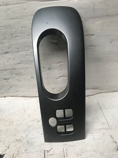 Moldura Palanca Mando Vidrio Jeep Liberty KJ 2002 2006 4X2