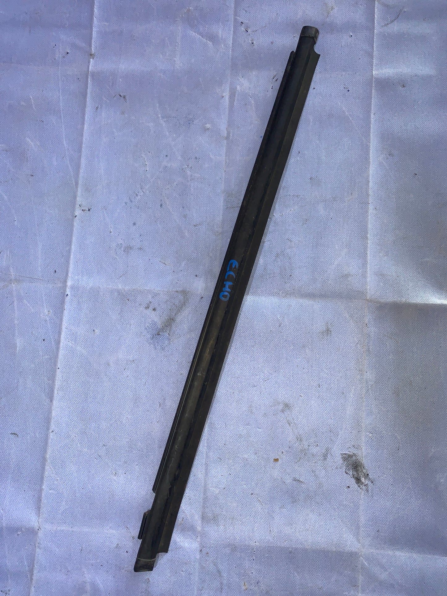 Cepillo Lamevidrio Externo [4ptas] Yaris 2000 2005