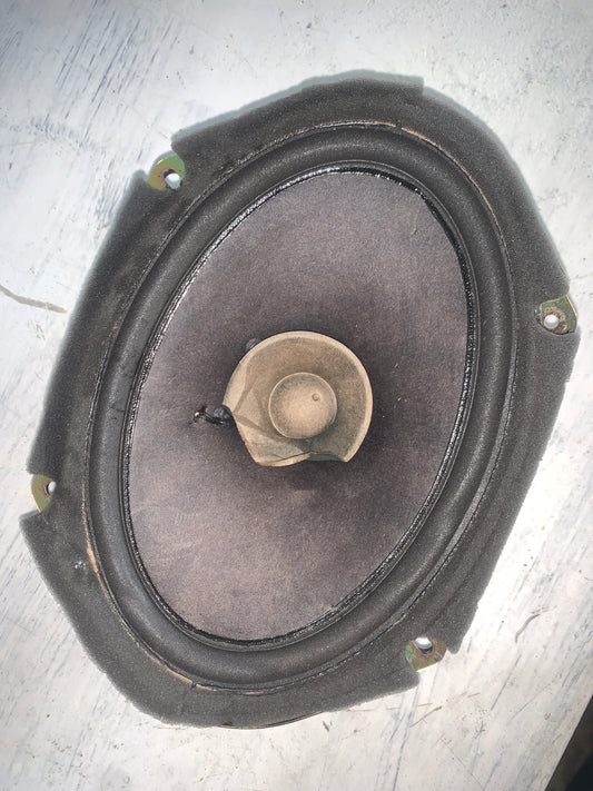 Speaker Corneta Maleta Mazda6