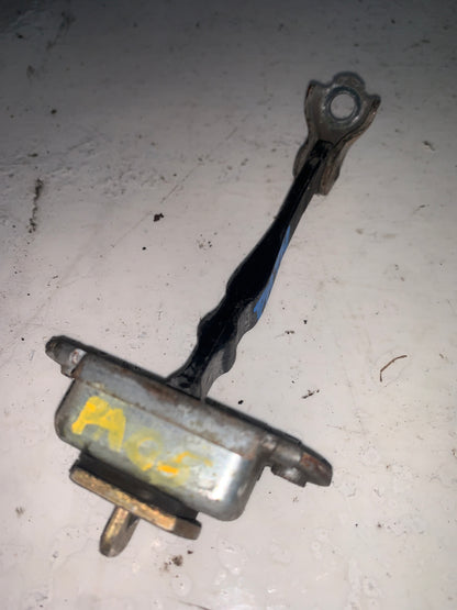 Freno Puerta Nissan Pathfinder 2005 2008