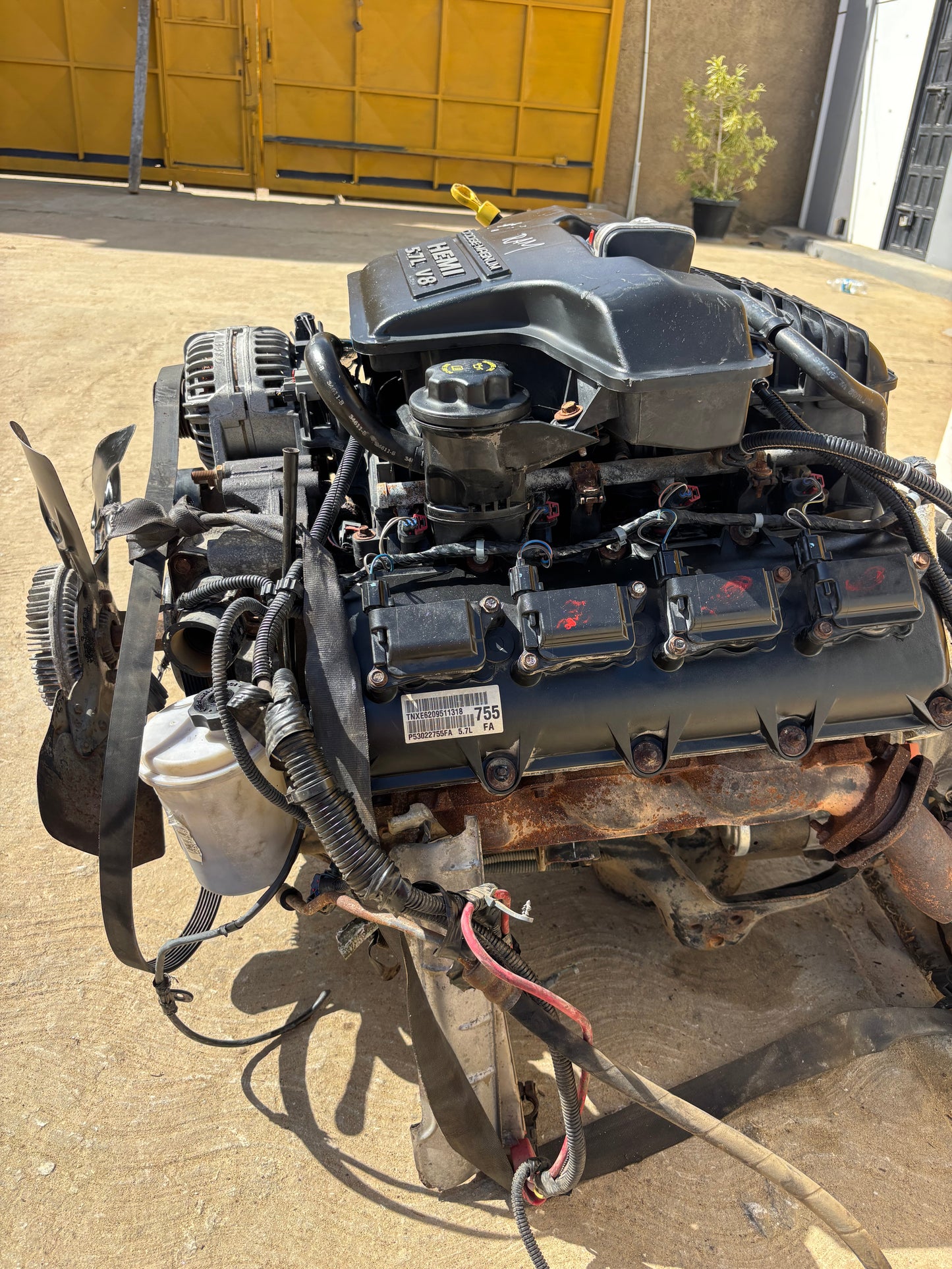 Motor Dodge Magnum RAM V8 5.7L HEMI 16 Bujias 2005 2008