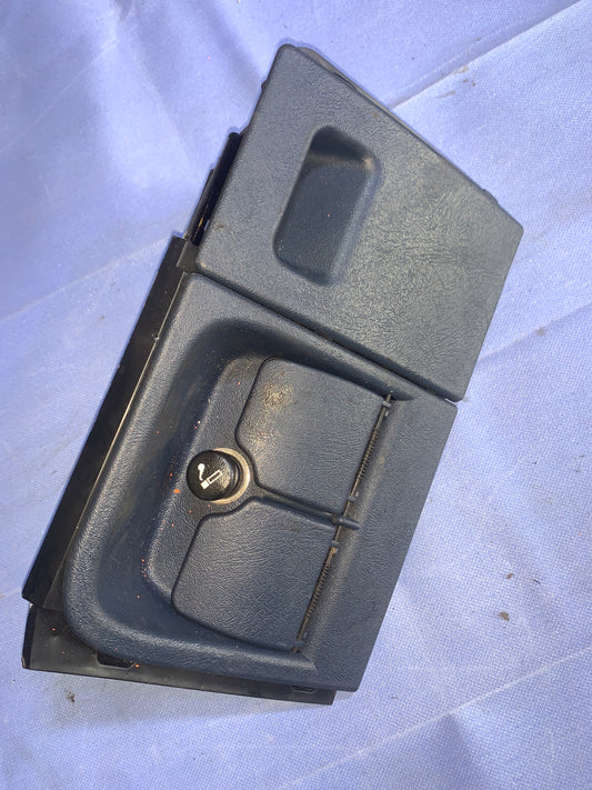 Cenicero Chervolet Silverado Tahoe Suburban 1999 2002