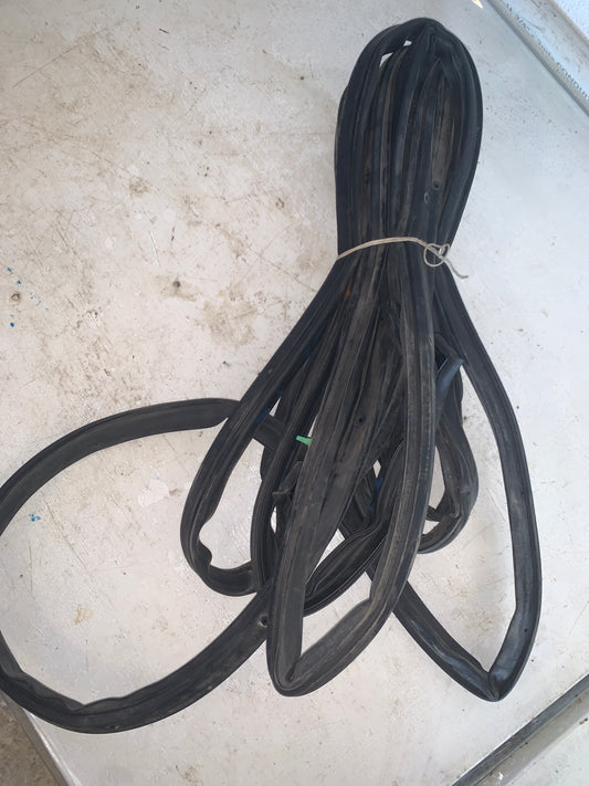 Juego Goma Puerta Interna Nissan Tiida