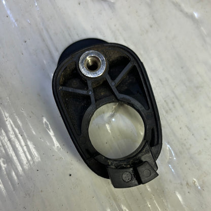 Embellecedor Compuerta Toyota Yaris 2000 2005