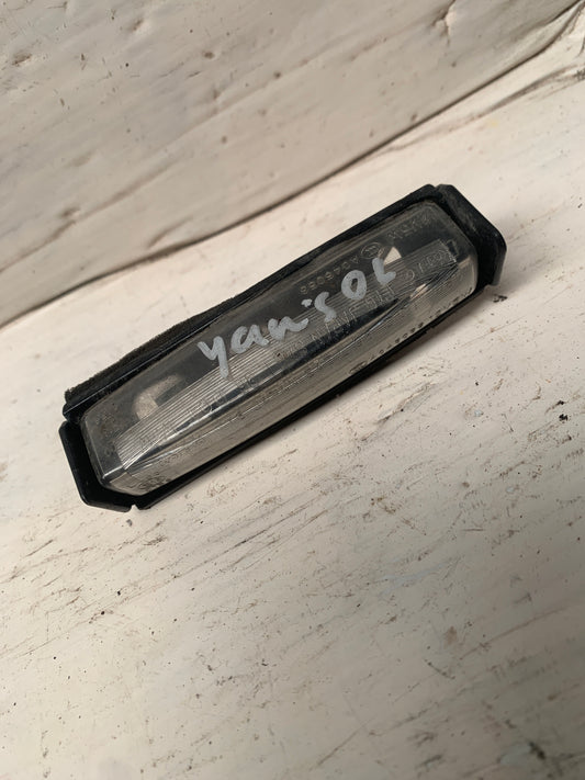Luz Placa Toyota Yaris Belta 2007 2010