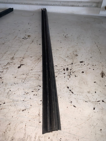 Cepillo Lamevidrio Interno Dodge Dakota 2004 2008