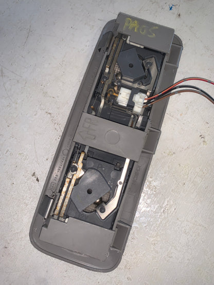 Lampara Techo Central Nissan Pathfinder 2005 2010