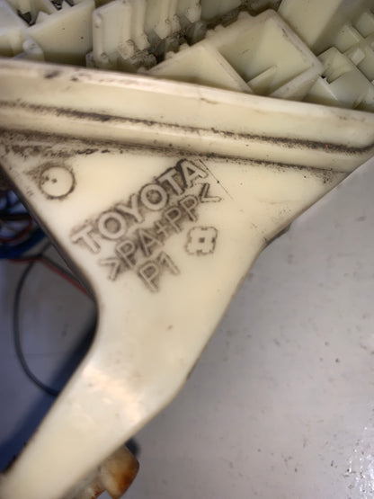 Fusilera Toyota Yaris 2000 2005 Original