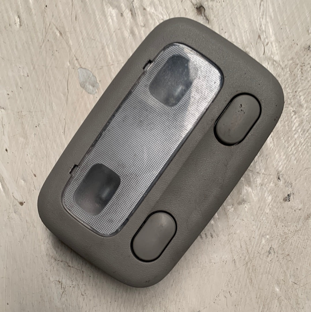 Lampara Luz Techo Delantera Nissan Xtrail 2001 2007